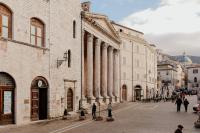 Sotto gli affreschi del 1800 con colazione inclusa - Chambres d'hôtes Assise