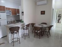 Amplo e confortável apto a 98 metros da praia de Bombinhas - B&B Bombinhas