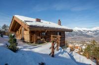 Oak Tree Chalet - on the ski slope - luxury! - B&B