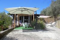 Fattoria Cristina Patio Apartment with Pool, Pergola & Farm Animals near Cinque Terre - Mono - Chambres d'hôtes Castelnuovo Magra