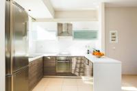 Gabriel apartment with a shared pool close to the beach - B&B Chorafakia