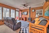 Hike and Ski Log Cabin in East Stroudsburg! - B&B
