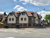 2 Bed 2 Bathroom Gated Apartment 1 Inc free Parking - Ferienwohnung