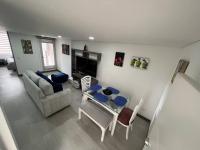 Edificio Apartamentos central con ascensor 605 - B&B