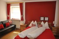 Apartment mit 1 Schlafzimmer (2 Erwachsene + 2 Kinder)