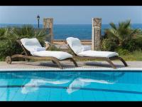 B&B Analipsi - Luxury Villa Beachfront 5 Bedrooms 10-12 Persons - Bed and Breakfast Analipsi