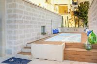 Palazzo Vico Bianco Raro Villas Homes Collection - B&B Ostuni