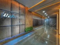 Palas Mall Apartment City View - B&B