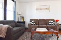 Beautiful 3 Bedroom Home Cozy Front and Back Porch - Bed and Breakfast