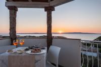 Appartamento con 2 Camere da Letto e Vista Mare 