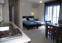 Studio - Vue Latérale sur Mer (3 Adultes)