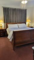 Estudio con cama extragrande