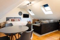 B&B Telford - Silverwood Loft - Bed and Breakfast Telford