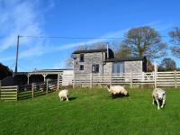 B&B Farden - Shepherds Cabin at Titterstone - Bed and Breakfast Farden