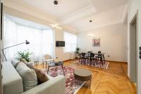 JUST KOLONAKI - B&B Atene