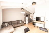 Eliza Lee 2 50 Gippsland Street - B&B