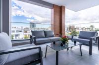 Sunflower 1-Bedroom Apartment in Larnaca - B&B Larnaka