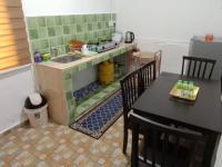 B&B Kuala Terengganu - Waldan Homestsay Pantai Seberang Takir unit D - Bed and Breakfast Kuala Terengganu