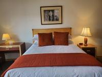 Old Montana Inn - Bed and Breakfast