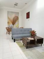 B&B Kuantan - UIA Younee Kuantan Homestay 3R2B 9pax 5 min to town - Bed and Breakfast Kuantan