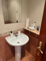 Acogedor y soleado apartamento recién amueblado en Gijón - Chambres d'hôtes Gijón