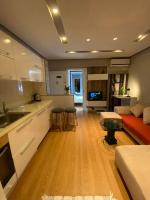 TOKAapartment - Bed and Breakfast Tirana