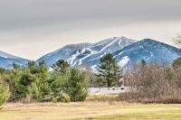 B&B Franconia - Cozy New Hampshire Cottage with Deck! - Bed and Breakfast Franconia