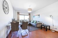 OCEANterracePool, beach 2m walk - B&B