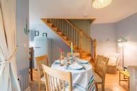 B&B Deal - Curious Cottage - Bed and Breakfast Deal
