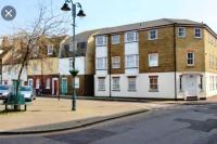 B&B Deal - Flat 1 Alfred Mews - Bed and Breakfast Deal