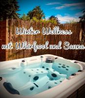 GartenLoft mit Outdoor Whirlpool und Garten - B&B Petershagen