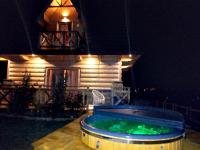 Zymbiańsko Chałupa 1 z balią na wyłączność - Bed and Breakfast