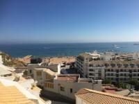 Beachfront 2 bedroom apartment - B&B