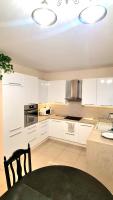 Modern & cozy house with 3 bed rooms and garden - B&B