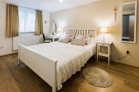 Apartamento de 2 dormitorios con terraza - Planta baja