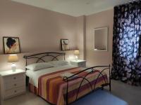 Queen Room with Balcony