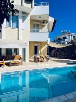 B&B Belek - Excellent 3 storey villa with a swimming pool - Bed and Breakfast Belek