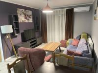 Sunny Prishtina Apartment - Chambres d’hôtes