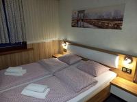 Deluxe Zimmer mit Kingsize-Bett