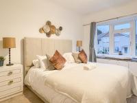 Attractive 3 Bedroom Apartment - B&B Polmadie