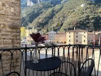 1Dest - Downtown Balcony & View - B&B Riva del Garda