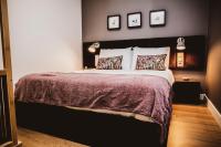 Apartment with Garden View