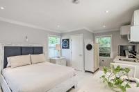 Cozy West Palm Beach Studio - half Mi to Ocean - B&B West Palm Beach