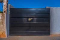 Casa com 2 suítes, cozinha completa , área de lazer, piscina infantil, 10 min do parque aquático - B&B Andradina