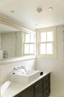 Camera Queen Standard