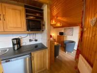 Appartement avec balcon, proche de Petit-Châtel, avec WIFI - FR-1-693-68 - B&B Châtel