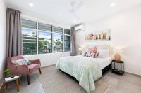 B&B Nightcliff - 'Botanica Aguila' Chic Nightcliff Balcony Pad - Bed and Breakfast Nightcliff