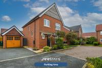 Chorley - Large 3 Bedroom Sleeps 6, Wi-Fi, Garden - JRR Stays - B&B