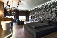 ЧЕРНАЯ СКАЛА - 50 м2 улица Жилянская 68 метро Олимпийская - новый дом - Chambres d'hôtes Kiev