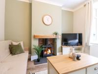 B&B Ashbourne - The Crooked Cottage - Bed and Breakfast Ashbourne